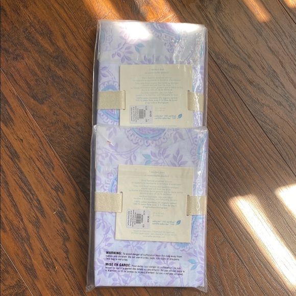 Pottery Barn Kids Lara Duvet Cover - Purple and White and Two Standard Shams. - Picture 4 of 4